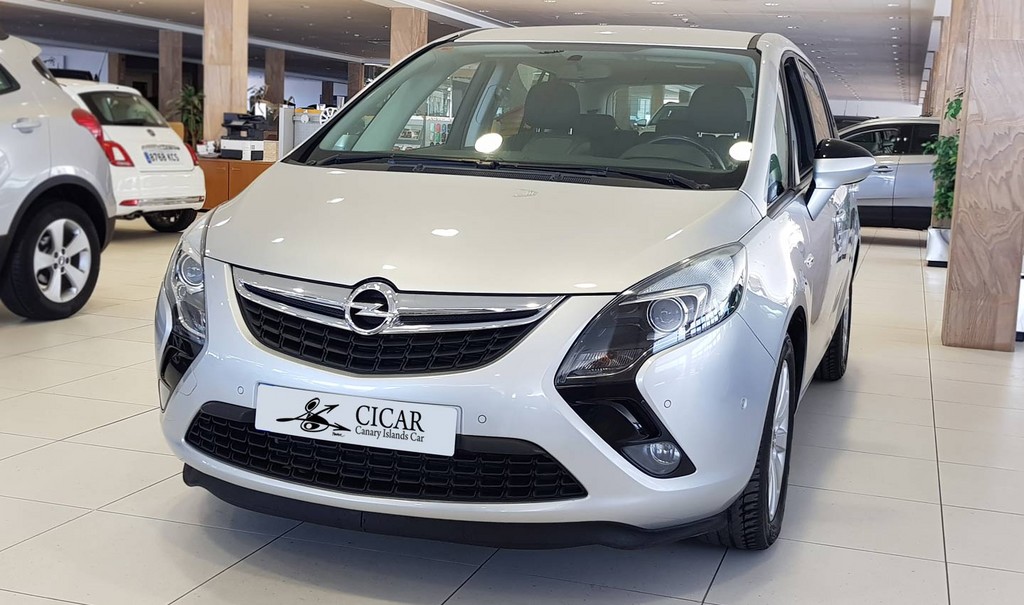 Varias unidades de Opel Zafira 5p 120 Aniversario 1.6t S/S 136cv 6v en Lanzarote incorporado el 18/07/2024