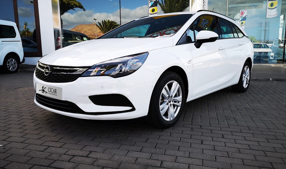 Varias unidades de Opel Astra St Dynam 1.4t 150cv Mt6 en Lanzarote